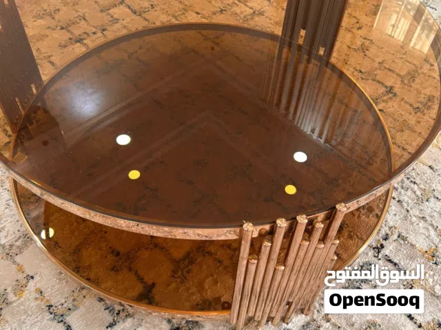 طاواله مستعماله نضيفه