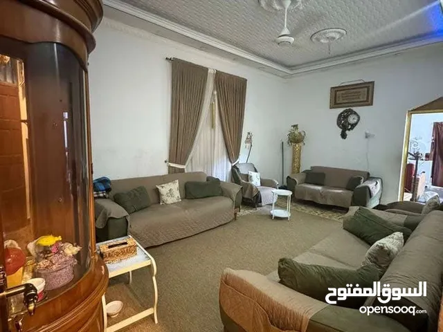 بيت ركن للبيع في المعقل على شارع المهندسين