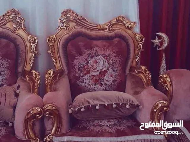 كنب مصري مستعمل فاخر بحاله جيده جدا للبيع المستعجل