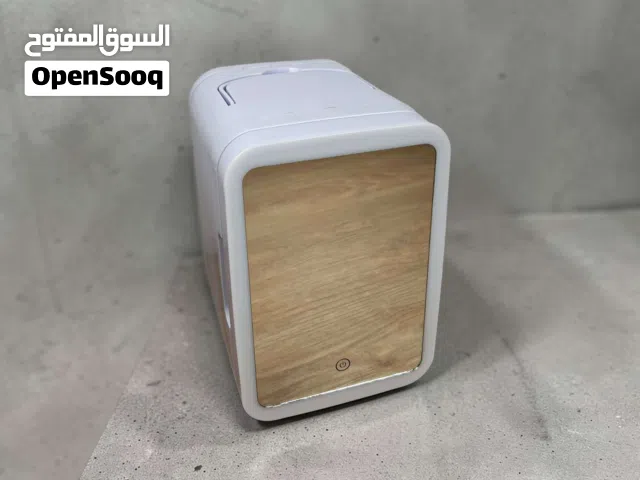 ثلاجة مكياج كهربائية محمولة