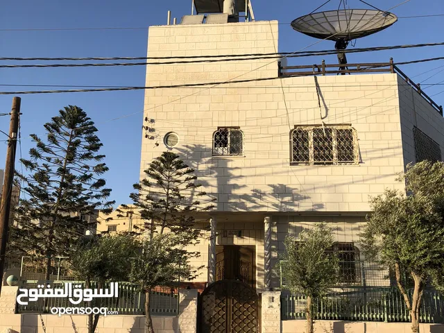 455 m2 More than 6 bedrooms Townhouse for Sale in Zarqa Rusaifeh El Janoobi