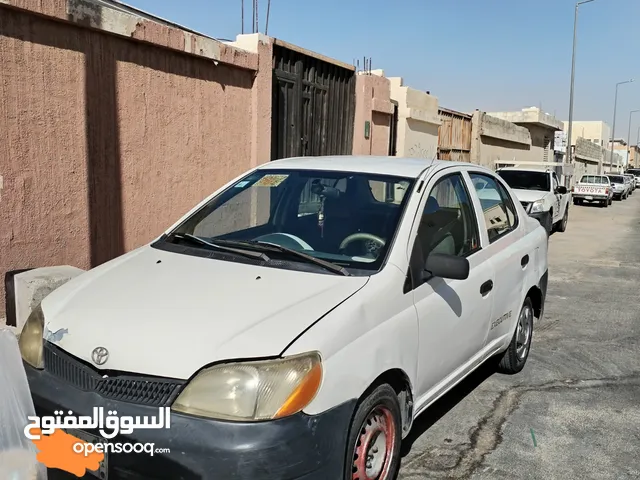 Toyota Echo 2000 in Al Riyadh
