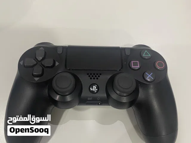 كنترول سوني فور مستخدم اقل عن سنه