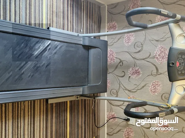 Foldable Fitness Treadmill – Fully Functional with Display Features