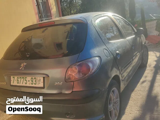 2008 بيجو 206 Base