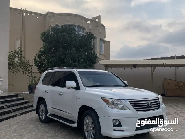 لكزس استيشن 2011