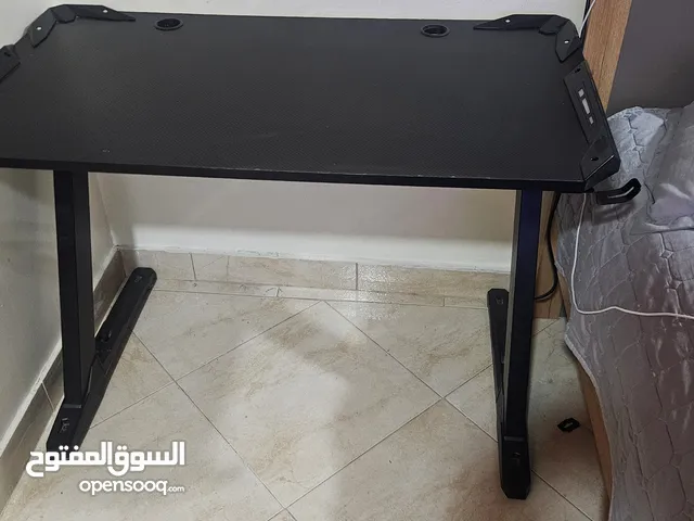 للبيع طاولة قيمنق