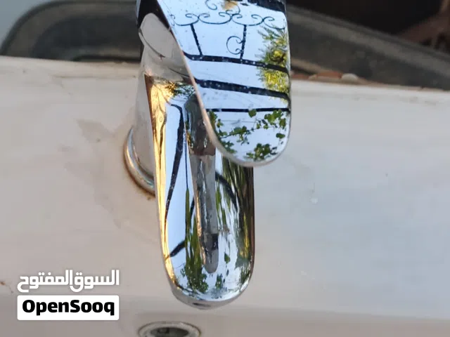 مغسلة عامود