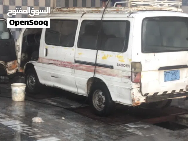 2001 تويوتا هايس Standard
