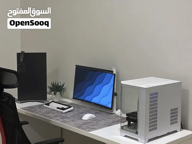 24" Dell monitors for sale in Al Batinah