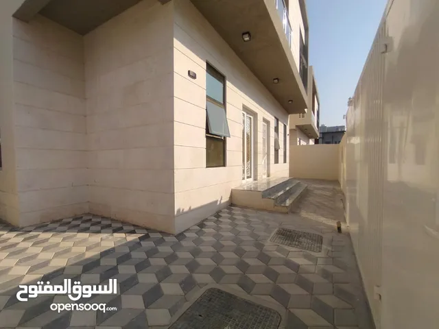 3200ft 5 Bedrooms Villa for Sale in Ajman Al Yasmin