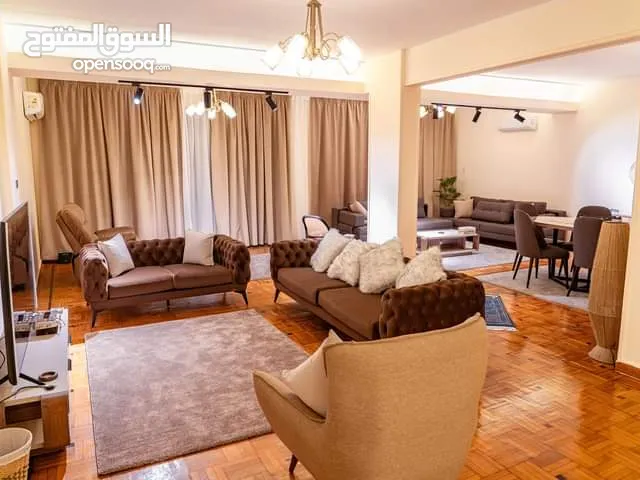 180 m2 3 Bedrooms Apartments for Rent in Cairo Zamalek