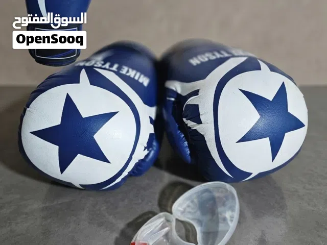 كفوف(قفازات)ملاكمه ابو نجمه معروفات جديدات بس لبستهم مره وحده معه واقيه اسنان فكين
