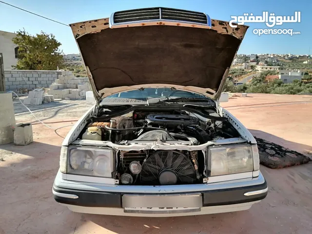 مرسيدس بنز بطه 1991