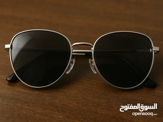 نظارة شمسية فاخرة جديدة كليًا مع جراب أنيق ومنديل — حماية %100 من الشمس