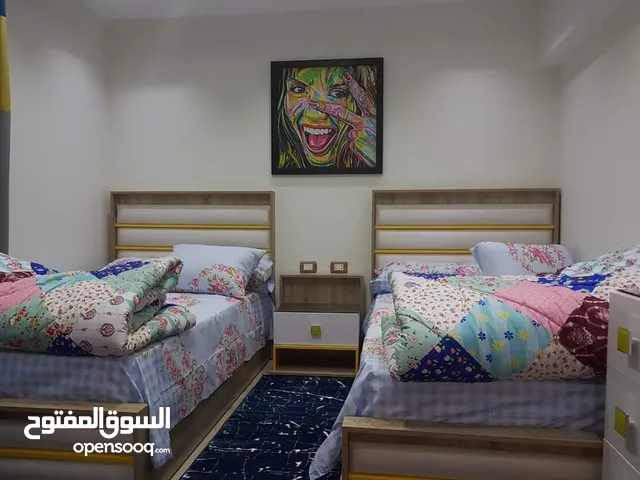 دهانات وتركيب ورق جدران