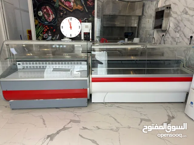 ثلاجه عرض شبه جديده