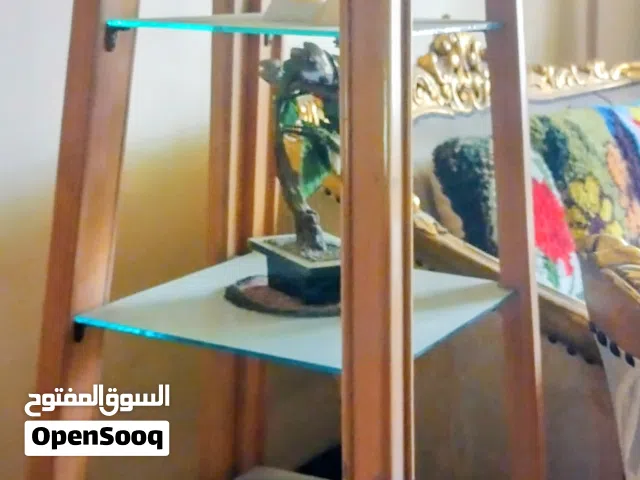 اثنين نيش عمولة على شكل مسلة شيك جدا خشب طبيعي