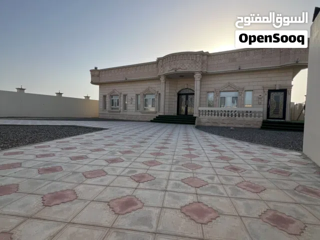 274 m2 3 Bedrooms Townhouse for Rent in Al Sharqiya Ja'alan Bani Bu Ali