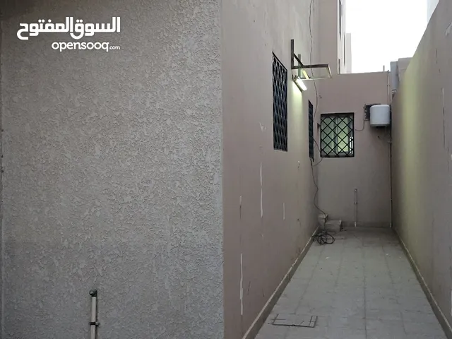 190 m2 2 Bedrooms Townhouse for Rent in Buraidah Al Iskan