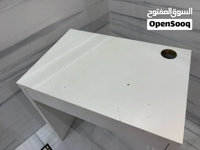 طاوله ايكا