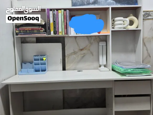 ميز للدراسه