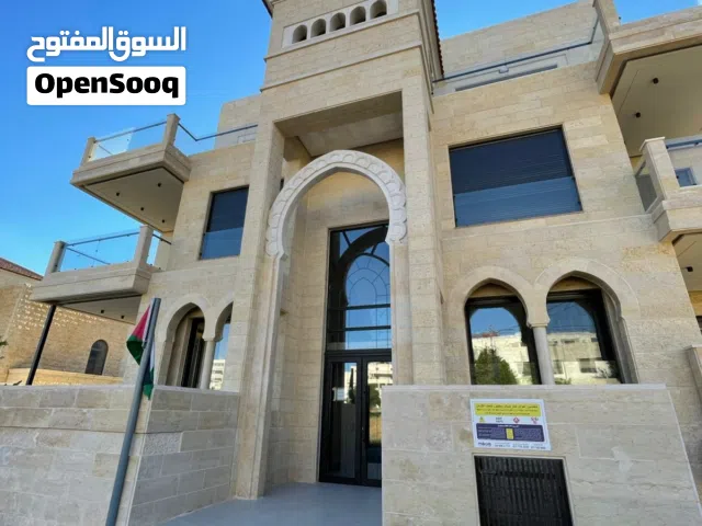 شقة أرضية فاخرة للإيجار – جديدة لم تُسكن - مدخل وكراج خاص – دابوق