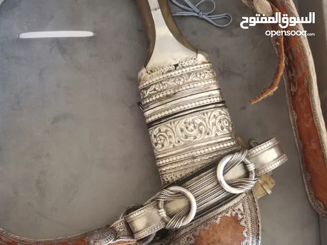 خنجر ساحلية مؤرخه 1375