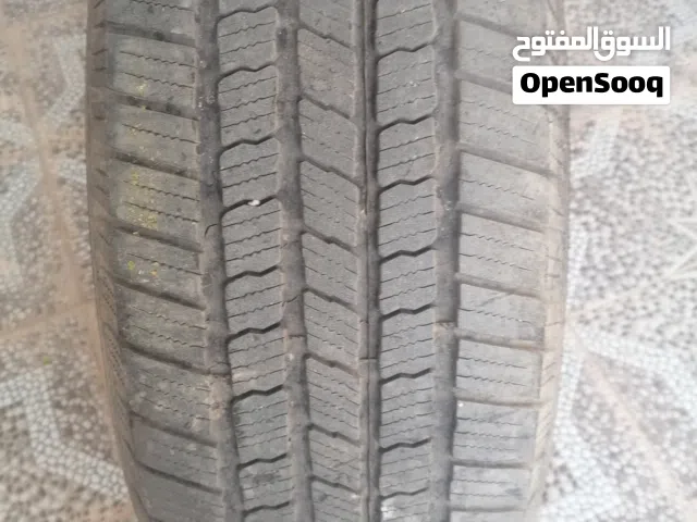 اطارات عدد. 2.للبيع قياس 285/60/R18