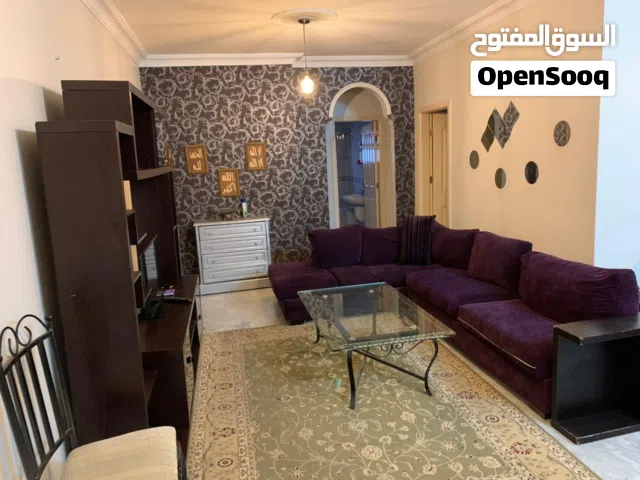 شقه مفروشه في ام السماق ثلاث غرف
