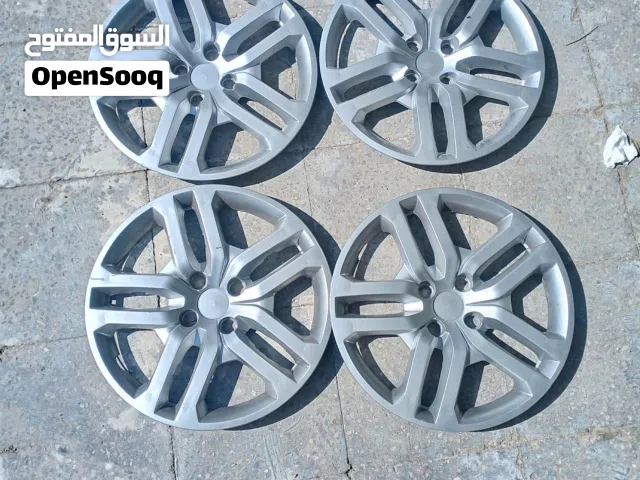 طقم طاسات بحالة الوكالة قياس 16