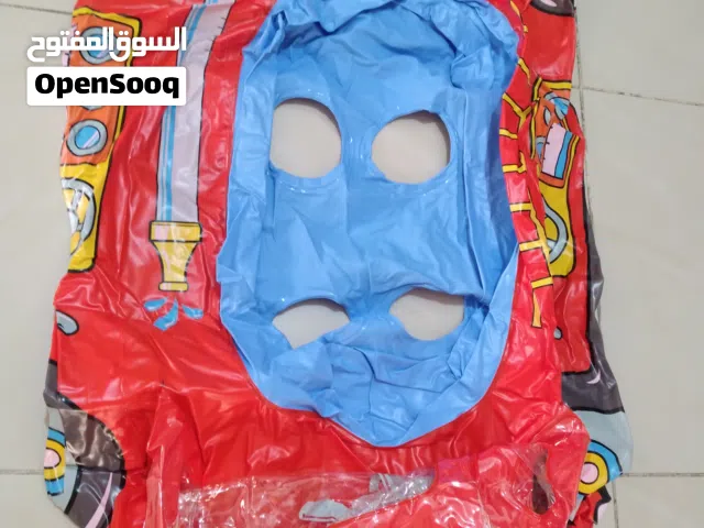 سيارة سباحة للاطفال عدد 2 للبيع