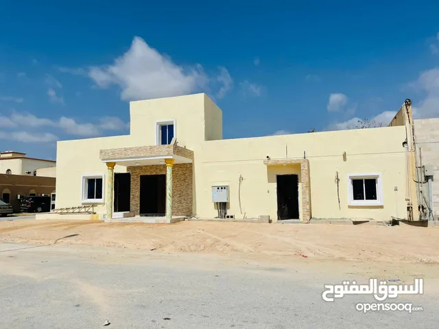 324 m2 More than 6 bedrooms Townhouse for Sale in Dhofar Salala