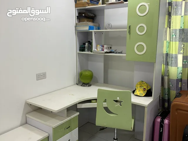 للبيع غرفه نوم لشخص واحد