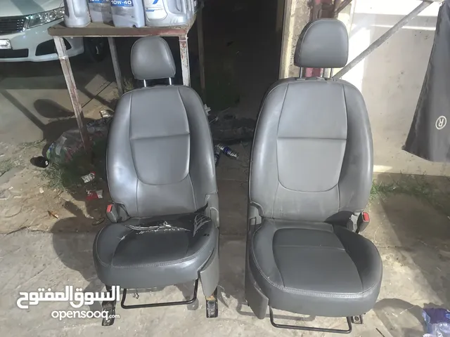 كراسي امامية كيا بكانتو 2012