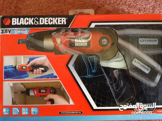 مفك براغي ودادوات black & decker