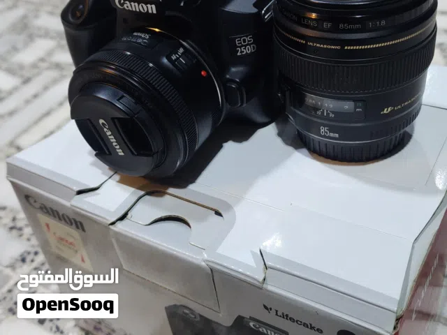 كانون d250 مع عدسات