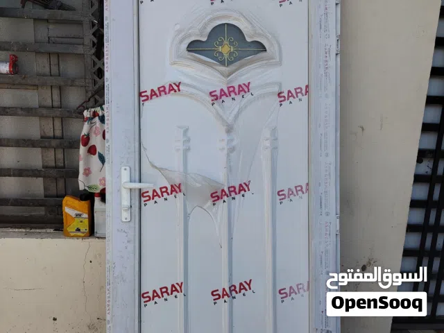 باب بلاستك نظيف شغل عدل قوي وحديث