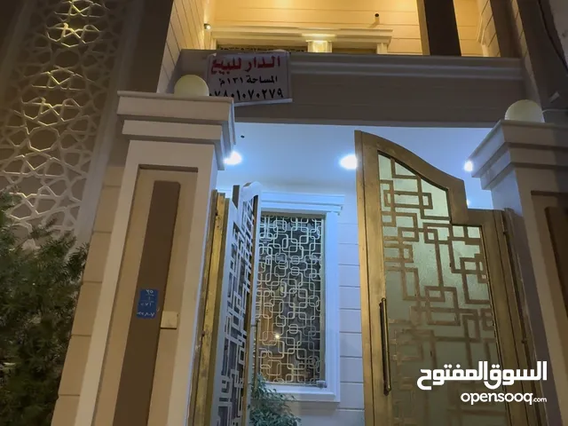 320 m2 5 Bedrooms Villa for Sale in Basra Al-Moalimeen
