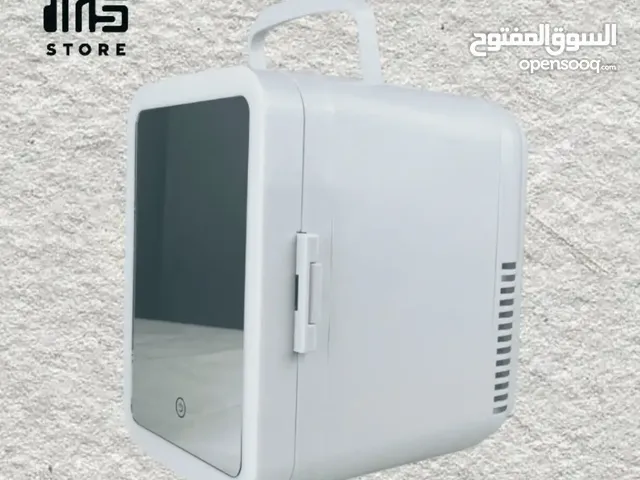 ثلاجة مكياج