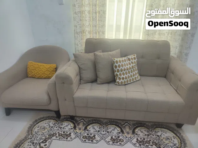 كنب مستعمل بحاله ممتازة 6 شخص