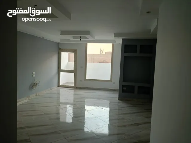 135 m2 3 Bedrooms Apartments for Rent in Cairo Mokattam