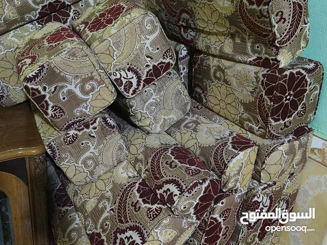 كعدة عربية 12متر 6 منادر 7 تكيات 10 مساند و2 زاويه