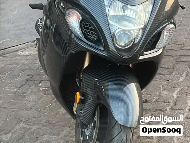 للبيع: سوزوكي هايبوزا 1300cc موديل 2018 – مغطاة بالكاربون فايبر