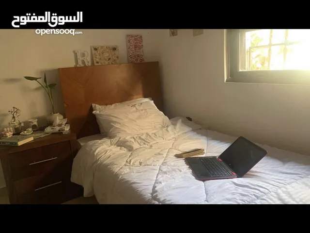 غرفة نوم شبه جديد للبيع