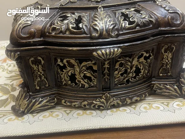 بوكس عاج فخم جدا بحال الجديد