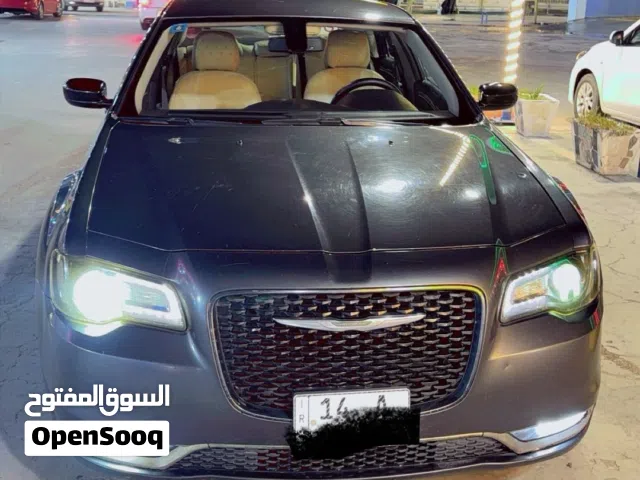 2018 كرايسلر اخرى