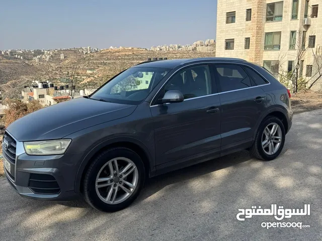 اودي Q3. 2015 ترخيص 2015 فل مسكر