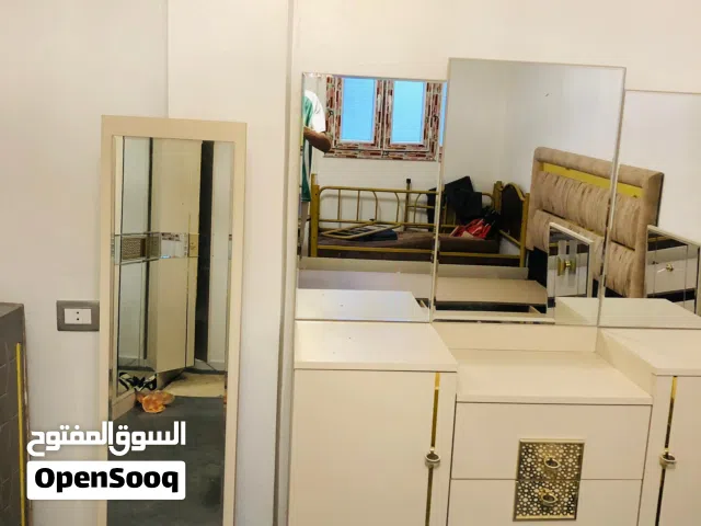 لي موجود في الصور للبيع