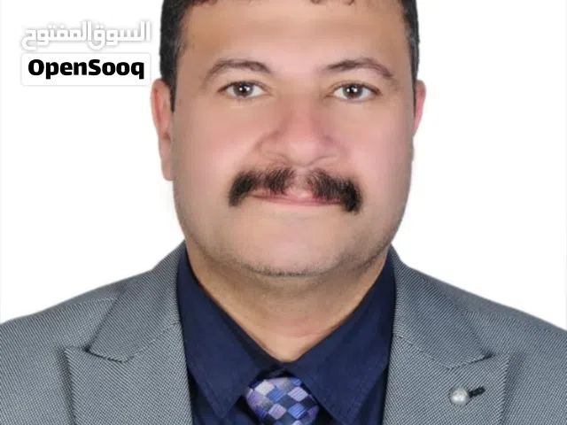 مدرس محاسبة وماليه لطلبة الجامعه باللغتين